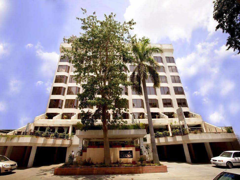 The Oasis Hotel Vadodara Exterior photo